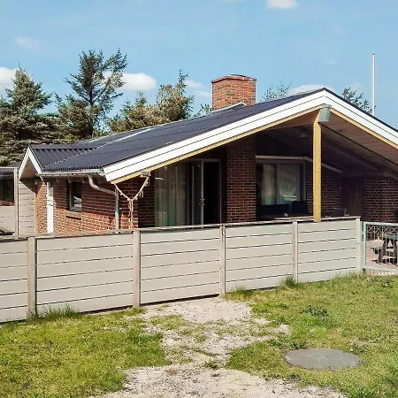 Three-bedroom Holiday In Henne 13 Semesterbostad