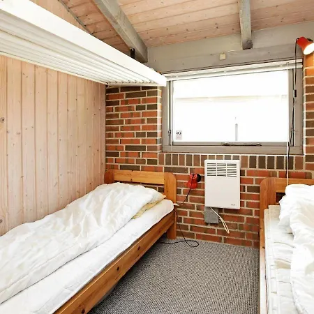 Three-bedroom Holiday In Henne 13 Henne Strand